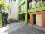 Nhà cô chú Tiến sĩ, chuyển vào nam muốn bán nhà Trung Kính biệt thự 192 m chỉ 15 tỷ , phân lô xây
