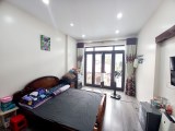 Cực Phẩm Nhà Nguyễn Văn Cừ-Long Biên-Ô tô vào nhà-7 tầng-Mt 3,9m-68m2-Chỉ có 8 tỷ.