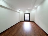 Bán nhà 41m2 phố Nghi Tàm, Tây Hồ Chủ tự xây 3 phòng ngủ Ô tô tránh 10m 3.3 Tỷ