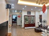 -Bán nhà  50m x 5tầng  x 8 tỷ Ngô Thì Nhậm
-	Phân lô kinh doanh