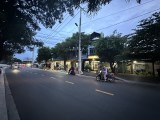 NHÀ QUẬN 7, MẶT TIỀN BẾ VĂN CẤM, CÁCH NGUYỄN THỊ THẬP 400M, 4 TẦNG, 52M2, NHỈNH 7 TỶ.