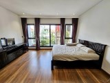 Bán nhà 73m2 phố Nghi Tàm, Tây Hồ Gara Ô tô 7 chỗ 8 phòng ngủ Dòng tiền 9.4 Tỷ