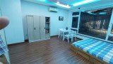 Phòng trọ Lê Văn Lương DT 35m2-40m2, bancol cửa sổ, có hầm xe.