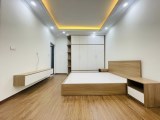 Bán nhà 84m2 phố Nguyễn Văn Cừ, Long Biên Gara 2 Ô tô tránh Vỉa hè rộng Kinh doanh vô đối Giá 4.9 Tỷ