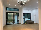 Bán nhà 62m2 Mặt phố Yên Hoa, View Hồ Tây Gara Ô tô tránh Thang máy Nhập Kinh doanh đắc địa 22.2 Tỷ