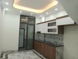 Bán nhà 5 tầng mới Ngô Gia Tự,Long Biên 50m2 ,oto đỗ cửa giá 4 tỷ