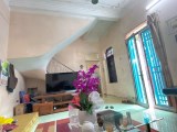 Bán gấp! Chỉ 61tr/m2 có nhà 2.5 tầng Giang Biên, ô tô cách 20m, 54m2, MT9 m, nhỉnh 3 tỷ