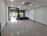 Cần Bán nhà căn góc tại Thành Thái, Cầu Giấy, Giá 17,9 tỷ Đang cho thuê