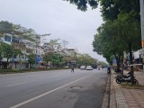 bán nhà mặt phố Long Biên 360/450m, mặt tiền 12m, vỉa hè 7m, full thổ cư
