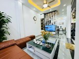 CẦN BÁN NHÀ MỚI 4 TẦNG DT:40M2 4 P NGỦ GIÁ: HƠN TỶ NGÕ 93 PHỐ HOÀNG VĂN THÁI CHỈ 5 M RA ÔTÔ + FULL