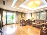 Bán Biệt thự sân vườn Láng Hạ Quận Đống Đa 170m2x6  tầng thang máy Siêu VIP.