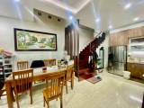 Bán Nhà-Việt Hưng- Mặt Ngõ- Ô Tô Tránh- Thông- Kinh Doanh Sầm Uất-Văn Phòng- 69m2- 8,8 Tỷ