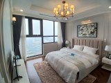 Bán chung cư 137 Nguyễn Ngọc Vũ, 77m,căn góc, nhà đẹp, hơn 4 tỷ. 0975118822(822)