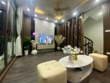 NHÀ ĐẸP Ở XUÂN THỦY -PHÂN LÔ - Ô TÔ - LÔ GÓC 2 MẶT NGÕ - 2 THOÁNG - VEW ĐH BÁO CHÍ TUYÊN TRUYỀN -