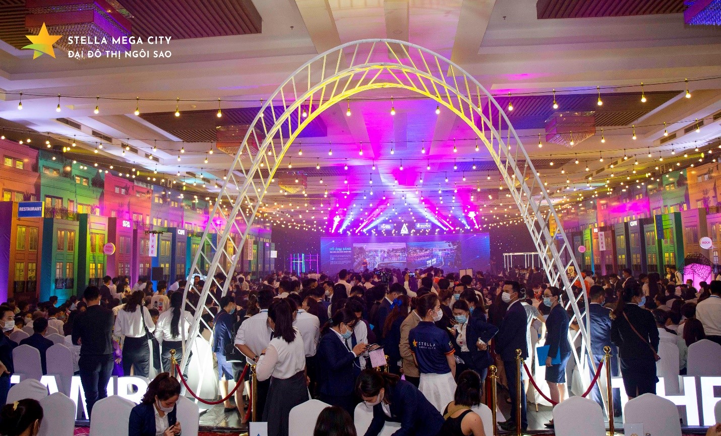 Hơn 1.300 khách hàng đến tham dự sự kiện giới thiệu phân khu The Ambi thuộc Đại đô thị Stella Mega City