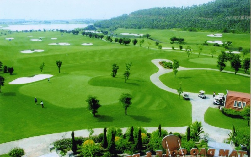 Rao bán khoản nợ hơn 800 tỷ đồng của chủ sân golf Đầm Vạc